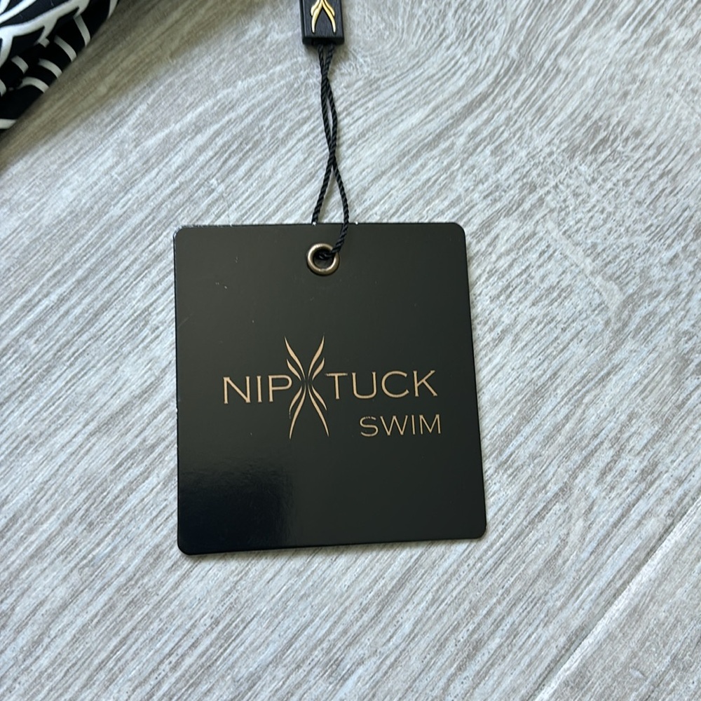 Nip Tuck One Piece Swimsuit/Bathing suit Blackk/White size 8 - Picture 5 of 10